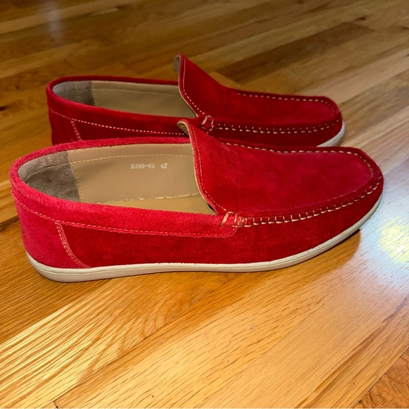 Prada suede loafers men (red). Size 42. Look New - Picture 2 of 6
